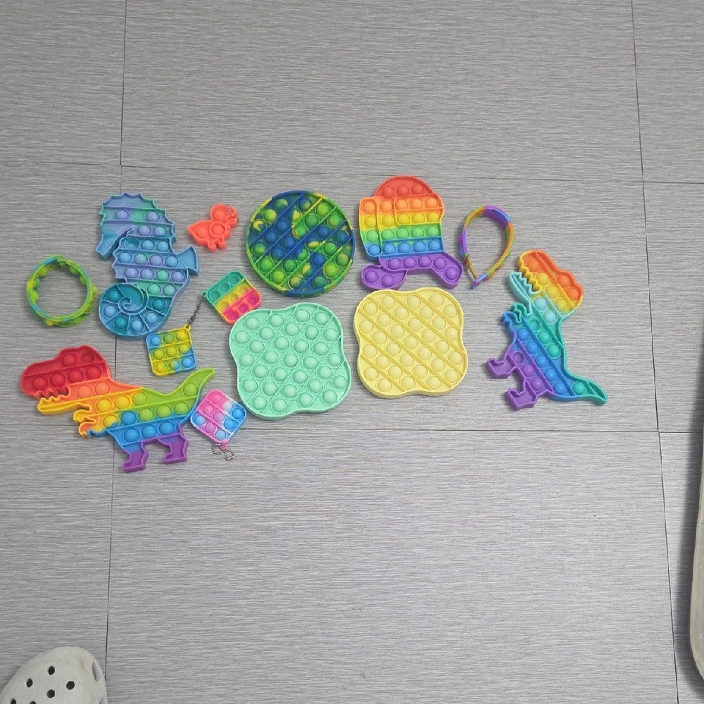 Rainbow Dinosaur and Sea Creature Pop It Toy Set